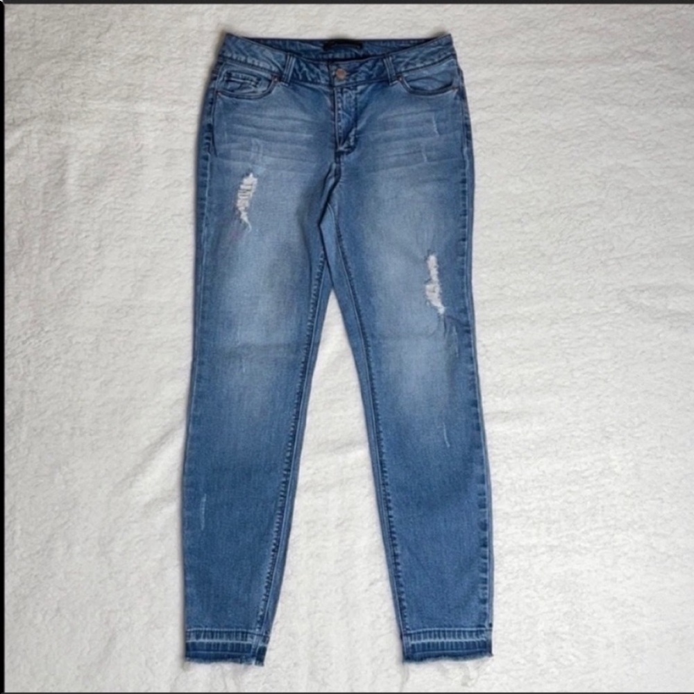 Cred NY Skinny Raw hem Stretchy Jeans Distressed Size 5